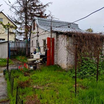 Продам домик с участком