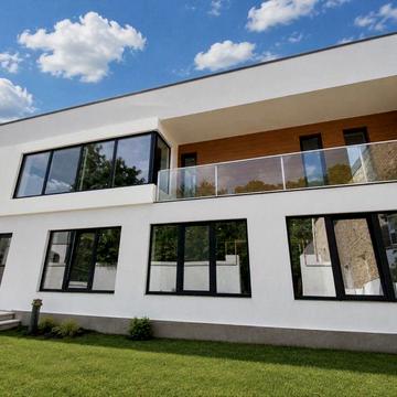Продаю будинок у Центрі міста Соборна в 2 хв.