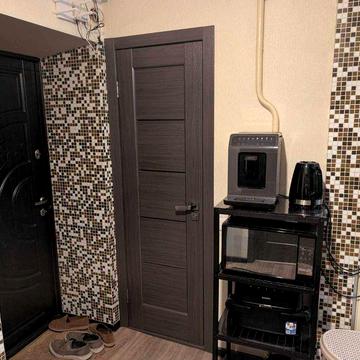 продам 2х кімнатну квартиру біля метро тракторний завод
