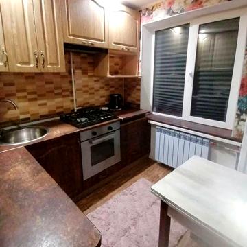 Автовокзал поруч зупинка вільна
