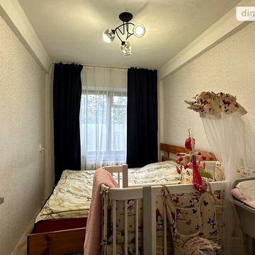 Продаж 3к Квартира Перемоги вулиця