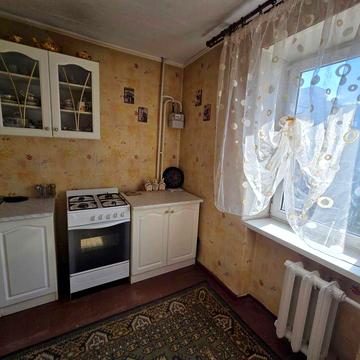 Продам 2х комнатная  Кирпичный дом Янтарная/Калиновая