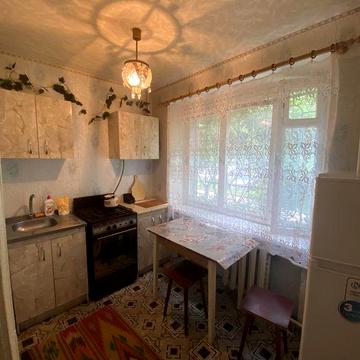 Продам 1 кімнатну квартиру
