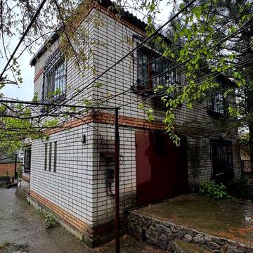 Продається будинок у місті