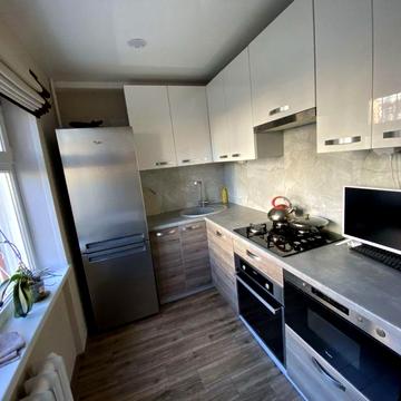 Продам 2-х к квартиру, 1/5, Чумаченко