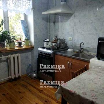 2-кімнатна квартира в цегляному будинку, 3 поверх. Центр поряд. Ваучер