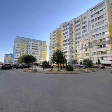 Простора 3к-квартира на Боженка