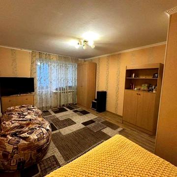 Продаю 1 кв.1Лінія/пр.Миру,36 кв.м,5/9