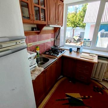 У продажу частина будинку з окремим двором