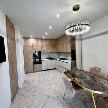Продаж 2 кім. квартири , по вул. Роксоляни 34. ЖК Роксолана