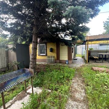 Продам дачу на Вороніна, біля річки, старе русло.  - Без комісіі