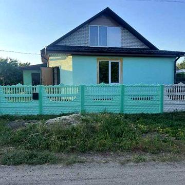 Пропоную до продажу 1/2 будинку с. Хацьки
