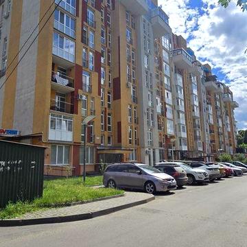Здається 2 кімнатна по Воробкевича