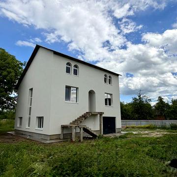 Продаж просторого будинку 205м2,15 сот землі