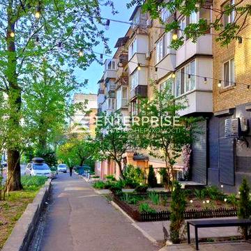 Продаж 2-к. квартири на Печерську,  вул. Цитадельна метро Печерська