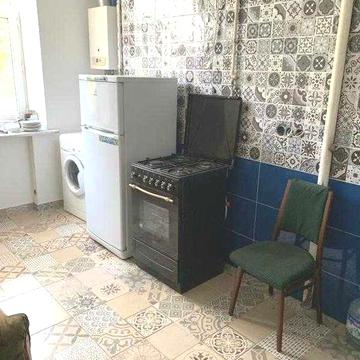 Продам 3 комнатную сталинку на пр.Гагарина