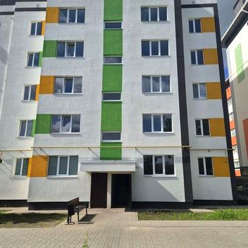 Продам квартиру в смт Макарів.