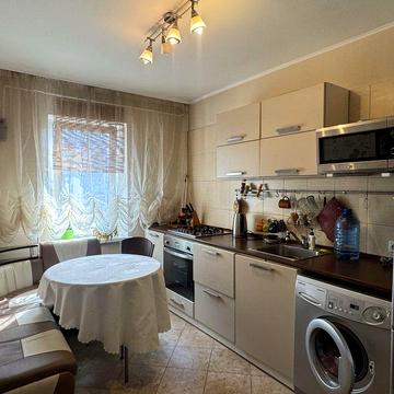 Продаж 1-кімнатної квартири 40 м², по вул. Будищанська, 6-А, Троєщина,