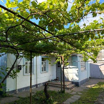 Продається повністю утеплений цегляний будинок з газом та водопостачанням