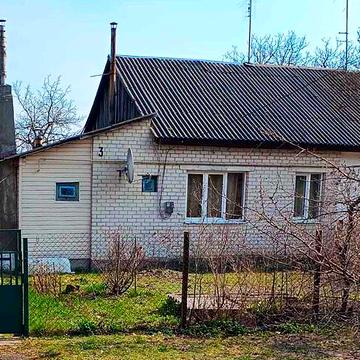 продається будинок у місті Сарни