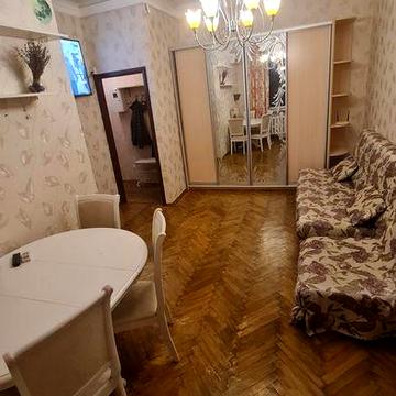 Здам двушку 55 м2 на проспекті Соборності Воссоединения Ленінградська площа