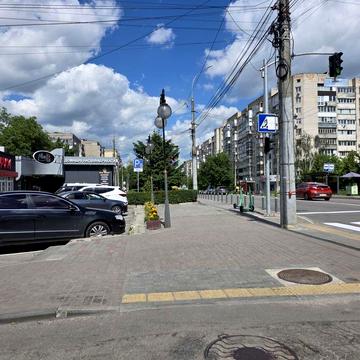 Здам в оренду  1 кімнатну квартиру.  Вул. Коріатовичів.