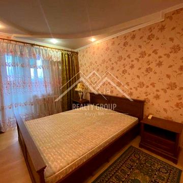 Оренда затишної трьокімнатної квартири на Соцмісті (мурашник) по Мистецькій.