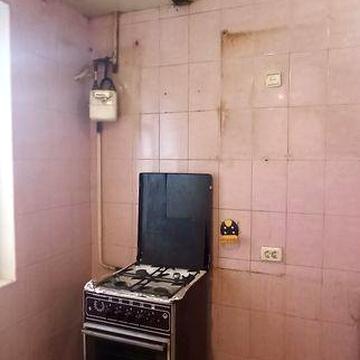 Продам 3-ю квартиру ул. Рустави.  Осипенковский р-н.