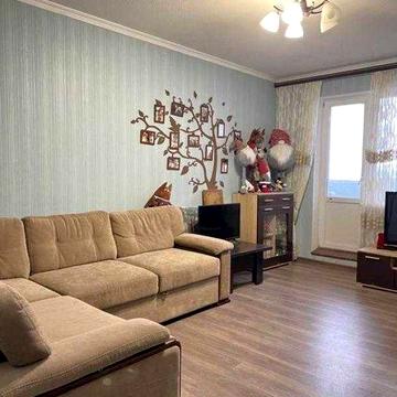 Терміново продам 3 кімнатну квартиру Одеська.(Основьянський)