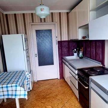 Оренда 2к Виставка по Зарічанській