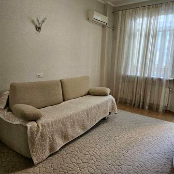 Сдам 1к квартиру Правый берег Рабочая Театральная