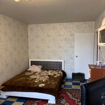 Продаж квартири 2 кімнати 54,5м район 40 років