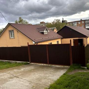 Продаж котеджу з готовим бізнесом