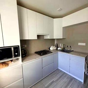 Продам 2 кімнатну квартиру! З АГО, 11 район!