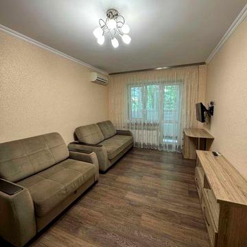 Продаж 2-кімнатної квартири в центральній частині міста, поруч парк Шевченка