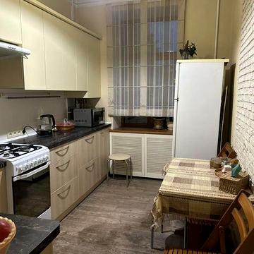 Аренда  3х.ком.квартиры Титова