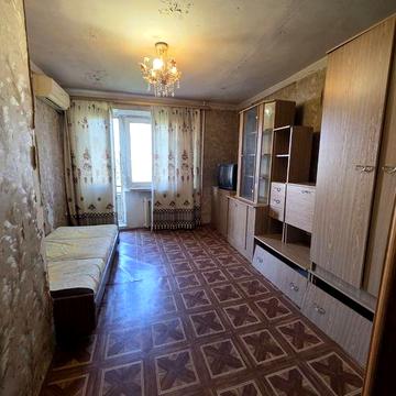 Однокімнатна на Балківський,24