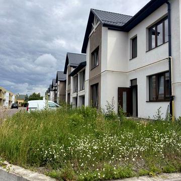 Просторий сімейний котедж з гаражем  біля Автовокзалу, 160 м²