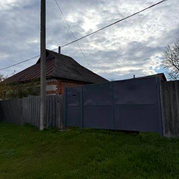 Будинок в Краснокутську