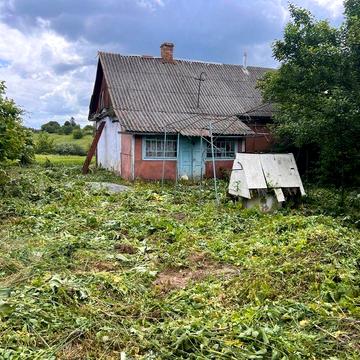 Будинок 18 км від рівного