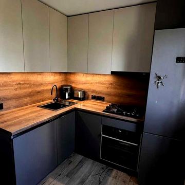 Дер. Програми!! Сучасний ремонт 3-к Святошинський р-н 89000