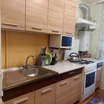 3х кімнатна квартира на О.Антонова 73000 доларів 66 м.кв