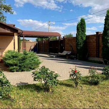 Продажа 2 эт. дома с гаражом и участком на 7,7 сотки, 178 кв. м, 5 комнат