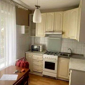 Продам 3-комнатную квартиру 70 м² на Бородинском, ул. Толока.