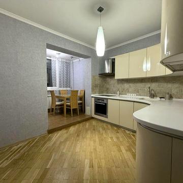 Продаж 3-х кімнатної квартири