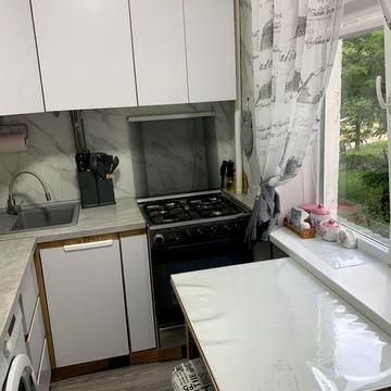 Срочно продам 1 ком кв на Космосе ул.Магара