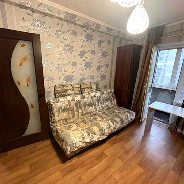 1-кімнатна кв. від метро Лівобережна 5 хвилин ПІШКИ.
