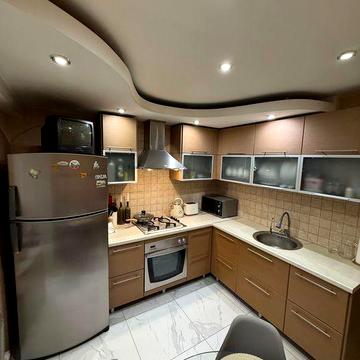 Продам в центре 3-х комнатную квартиру г. Павлоград ЖК Мирный