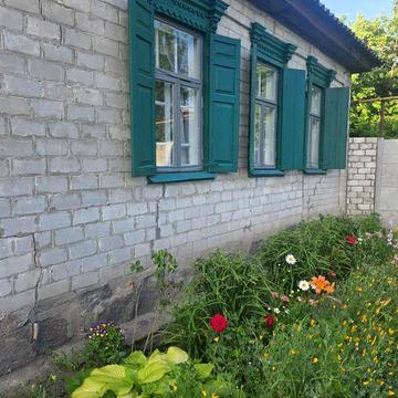 ПРОДАМ 1/2дома в Крюкове возле Моста