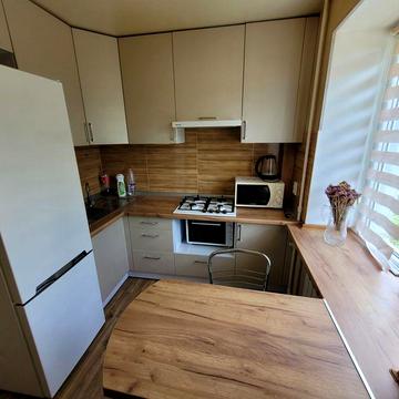 Продаж 1к квартири з меблями та технікою вул.Камянецька